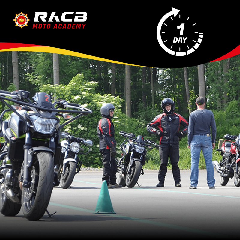 Apprentissage moto initiation sur piste privée de Nivelles